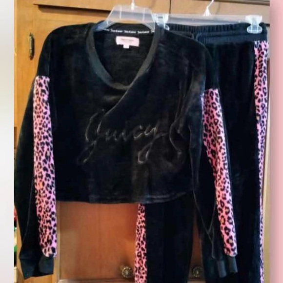 Juicy Couture Pants - Juicy Couture Black Set with Pink Leopard Sleeves
